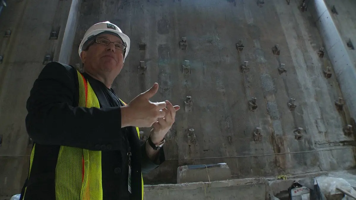 Rising: Reconstruire Ground Zero S01E06 Lieu de recueillement