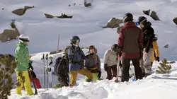 Risque d'avalanche : quand les artificiers sécurisent les pistes