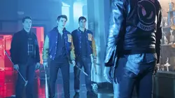 Riverdale S02E21 Chapitre trente-quatre : La nuit du jugement