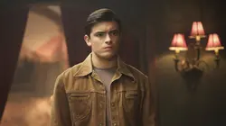 Riverdale S05E12 Chapitre quatre-vingt-huit : Monsieur Lodge