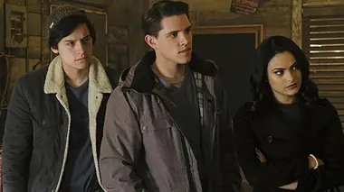 Riverdale S01E12 Chapitre douze : Anatomie d'un meurtre