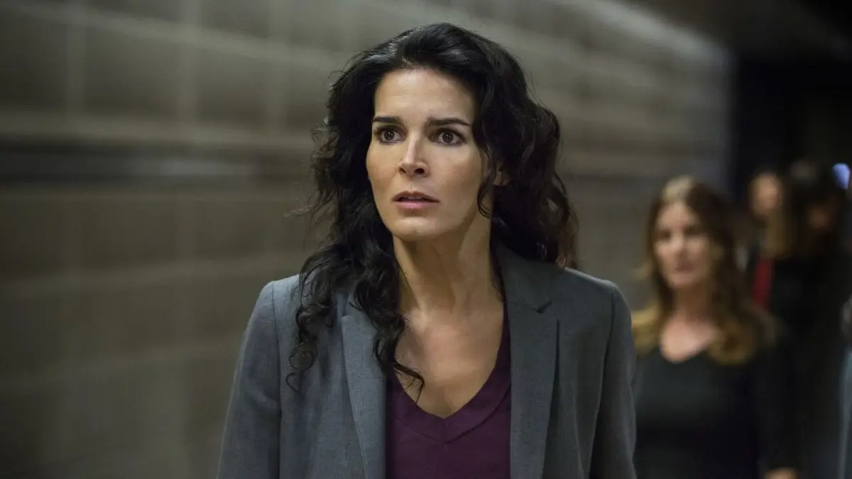 Rizzoli & Isles S06E01 Dans la tourmente