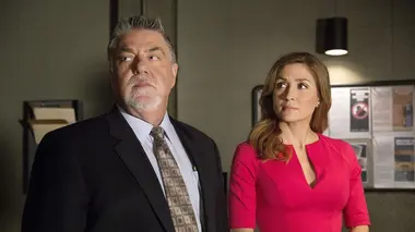 Rizzoli & Isles S05E10 Renaître de ses cendres