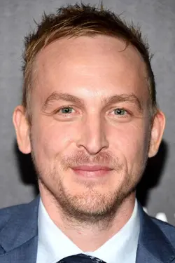 Photo Robin Lord Taylor