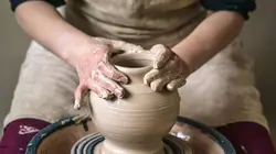 Roi des rivières S03E00 Les mouches