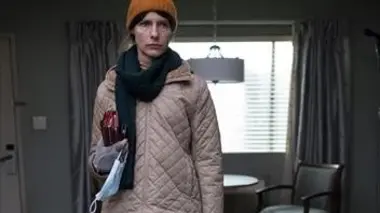 La femme dans le mur