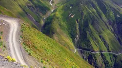 Routes à hauts risques S01E02 Le labyrinthe de Dacca