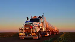 Routiers de l'Outback S09E08 Perdus dans le désert