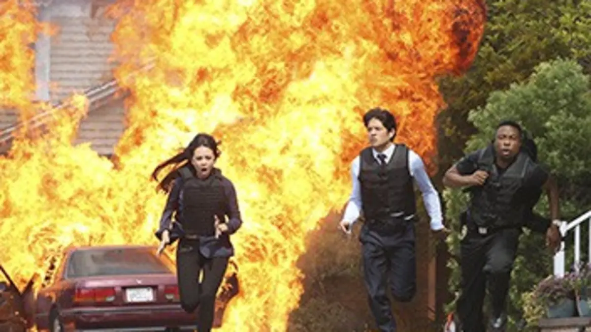 Rush Hour S01E08 Sous protection très rapprochée