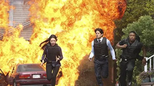 Rush Hour S01E08 Sous protection très rapprochée