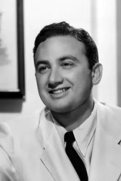 Photo S Sylvan Simon