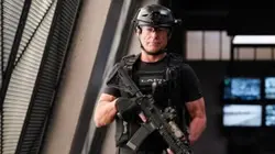 S.W.A.T. S08E09 L'homme qui valait un million