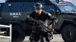 S.W.A.T. S08E10 Argent facile en streaming