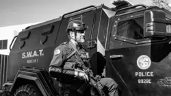 S.W.A.T. S08E12 L'infiltré