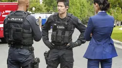 S.W.A.T.  S01E05 L'habit ne fait pas le moine