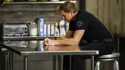 S.W.A.T. S01E07 Retour au bercail