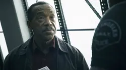 S.W.A.T.  S04E17 Une question d'honneur