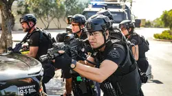 S.W.A.T. S05E02 Duel au sommet