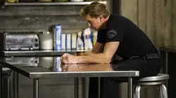 S.W.A.T. S01E07 Retour au bercail