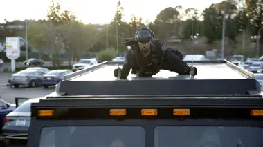 S.W.A.T. S01E15 Solidarité féminine