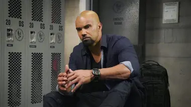 S.W.A.T. S01E19 Lanceurs d'alerte