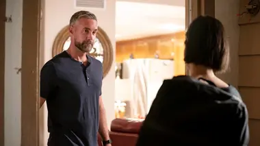S.W.A.T. S03E08 Dans la gueule du loup