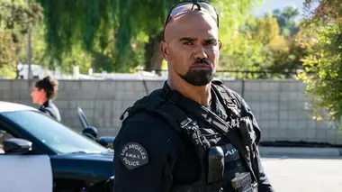 S.W.A.T. S04E10 Faire face