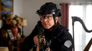 S.W.A.T. S07E06 3 femmes en cavale