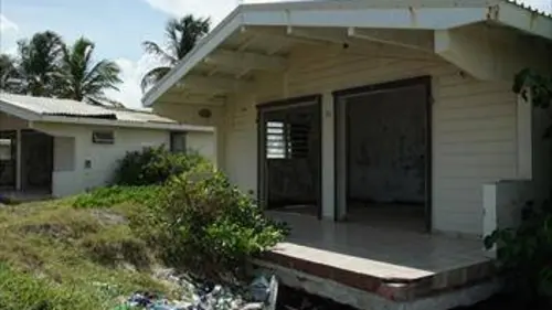 Saint-Martin : une reconstruction qui tarde