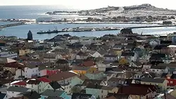 Visuel de Saint-Pierre-et-Miquelon, contre vents et marées !