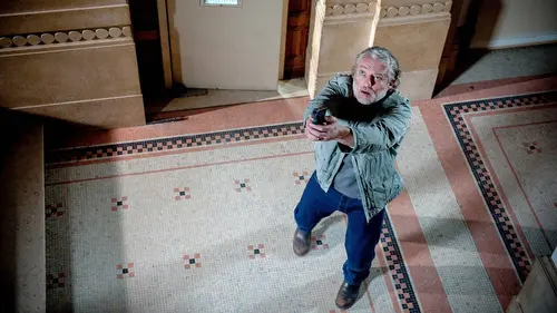 Salamandre S01E10 Tout nouveau, tout beau