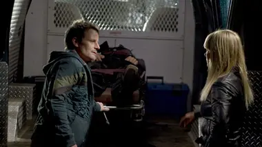 Sanctuary S01E01 Sanctuaire pour tous