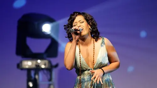 Casting Sans filtre Amel Bent