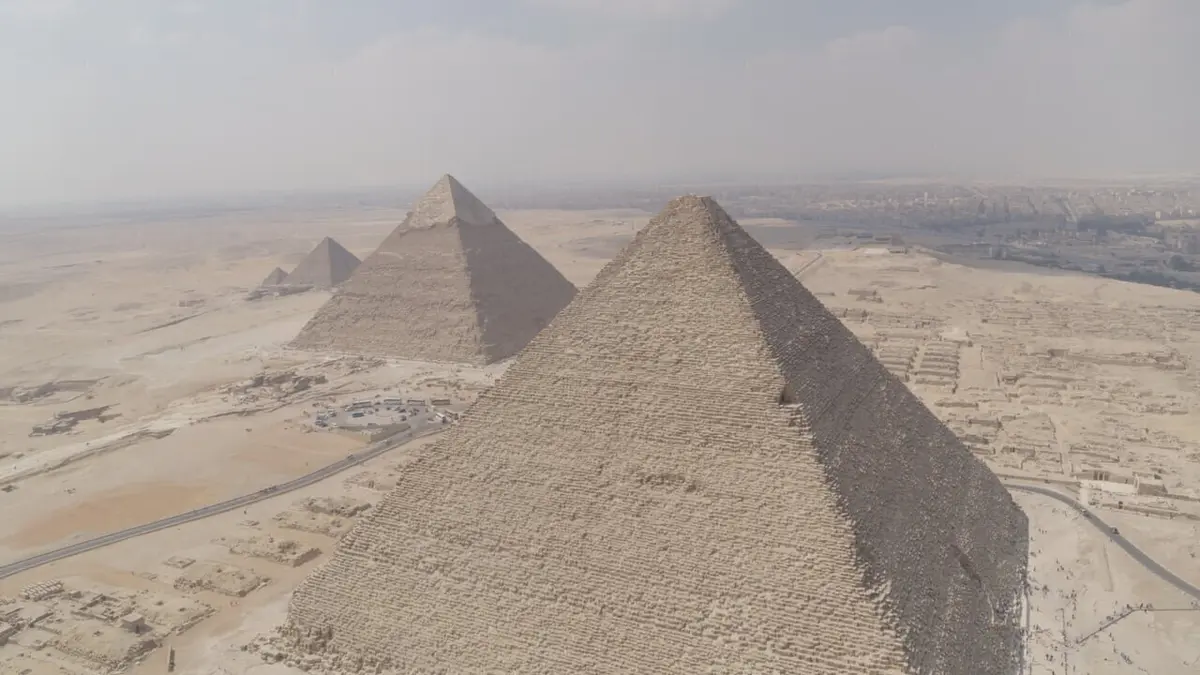 Saqqarah : les secrets de la pyramide enfouie