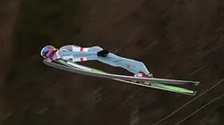 Vol à ski. HS 235