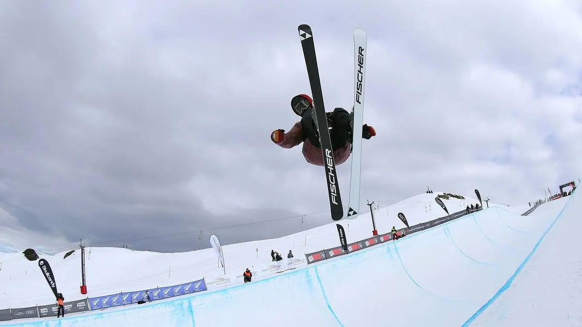 Saut acrobatique dames et messieurs Ski freestyle Coupe du monde 2020/2021