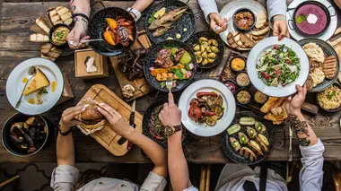 Printemps gastronomie : saine et bon marché, la salade printanière