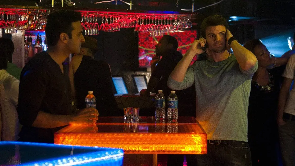 Saving Hope, au-delà de la médecine S01E04 Des hommes qui se battent