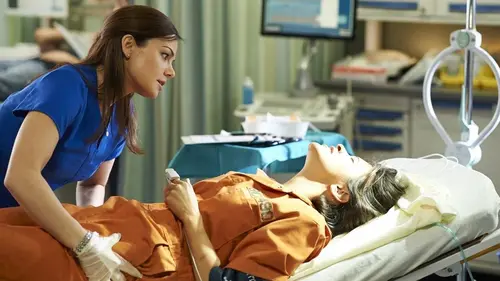 Saving Hope, au-delà de la médecine S02E05 La face de panda géant