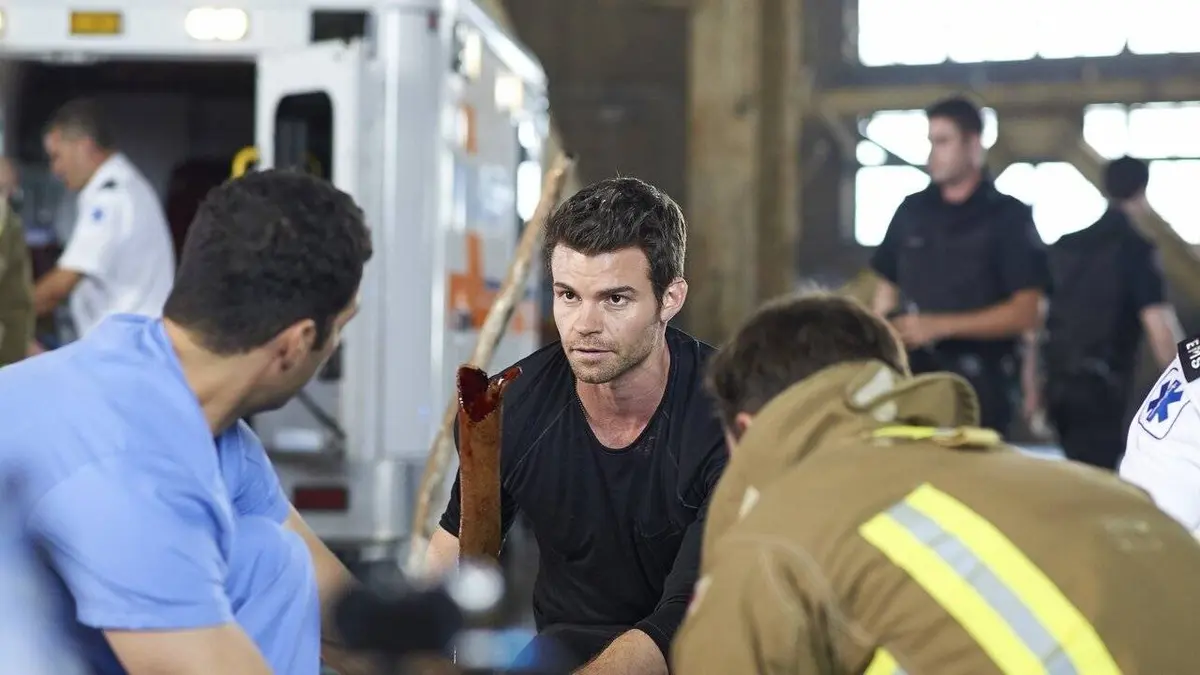 Saving Hope, au-delà de la médecine S02E10 L'os du poulet