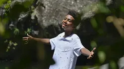 Say hi ! Ensemble plus forts Clip Soan version courte