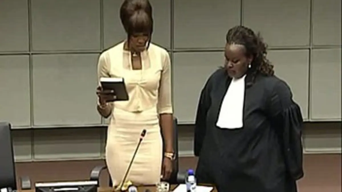 Scandales de la mode E03 Divas