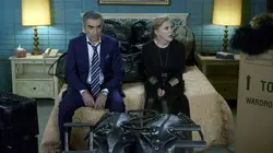 Schitt's Creek S02E01 Où est David ?
