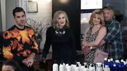 Schitt's Creek S04E06 A micro ouvert