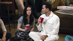Schitt's Creek S05E05 Pendaison de crémaillère