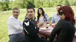Schitt's Creek S04E07 Le barbecue
