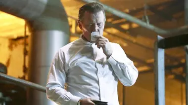 Scorpion S01E05 Le côté obscur