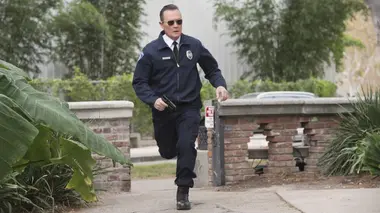 Scorpion S02E12 Panique sur le campus