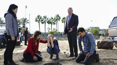 Scorpion S03E11 Un Noël presque parfait