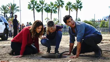 Scorpion S04E10 Crime en famille